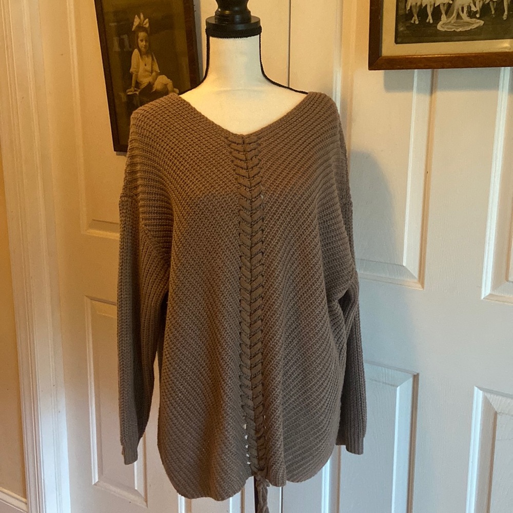VERNACULAR Size M/L Sweater